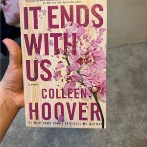 'It Ends With Us' Book